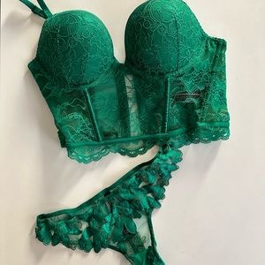 32B VERY SEXY Bombshell Add-2-Cups Push-Up Corset Bra Top Green Set